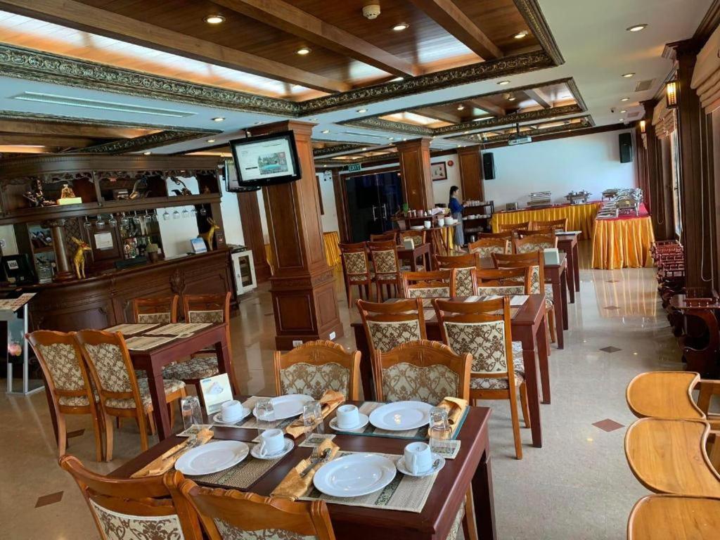 Leuxay Hotel Vientiane Exterior photo